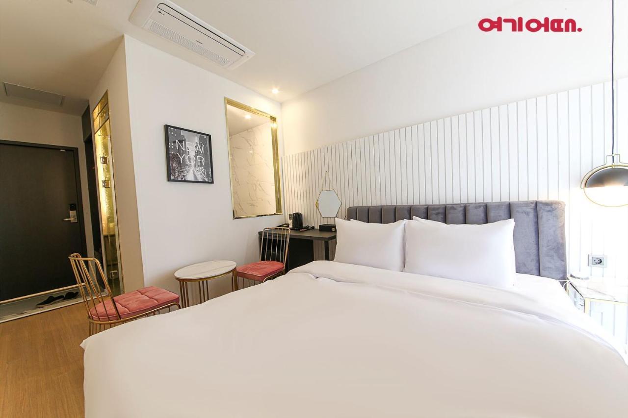 De Homme Hotel Busan Exterior photo