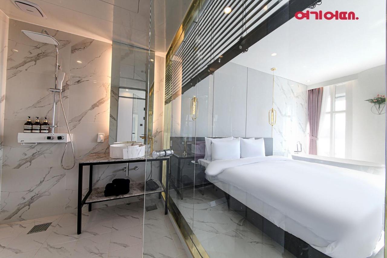 De Homme Hotel Busan Exterior photo