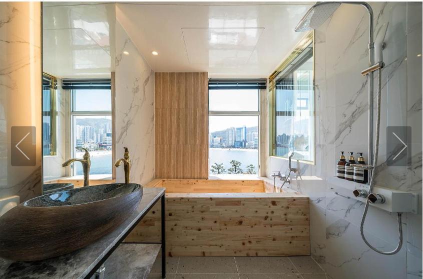 De Homme Hotel Busan Exterior photo